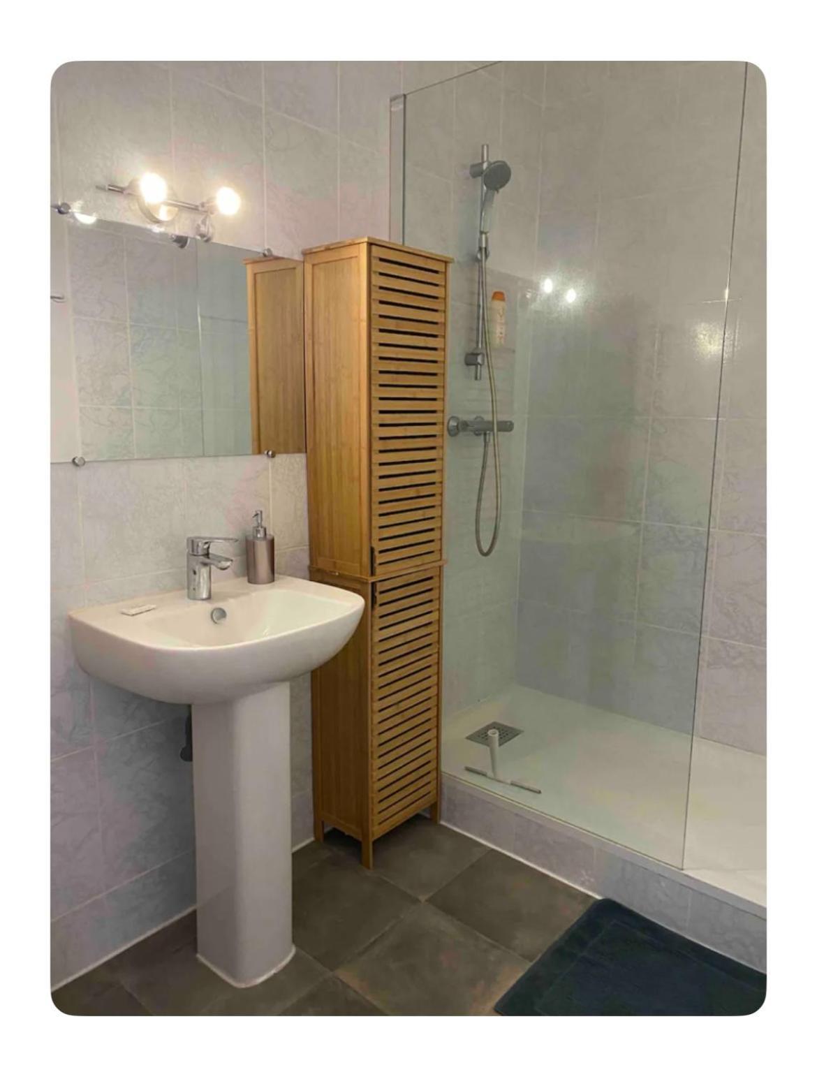 Apartment F2 Le Havre De Paix Au Rez De Chaussee 6 Personnes Moulins (Allier)